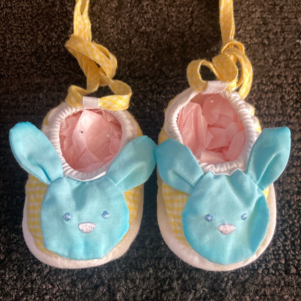 NWOT Vintage Bunny Easter Booties Newborn Unisex